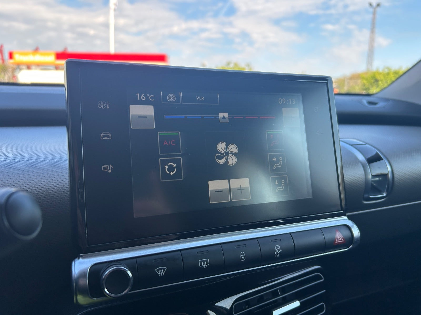 Sort Citroën C4 Cactus fra 2016