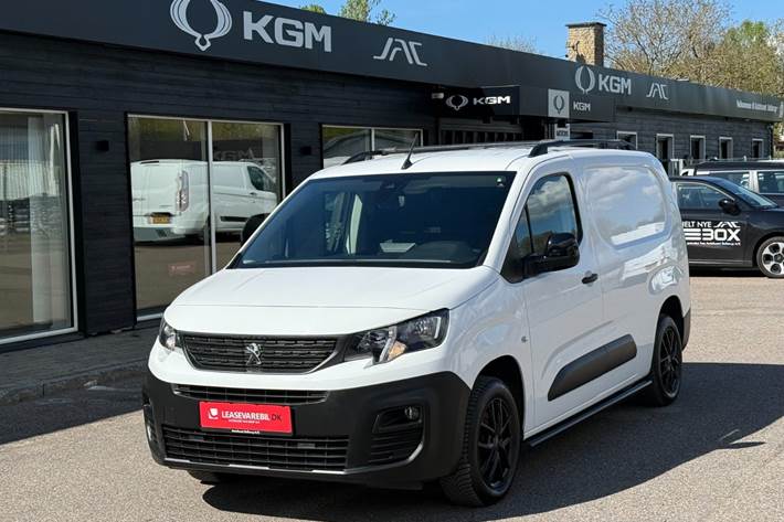 Hvid Peugeot Partner fra 2022