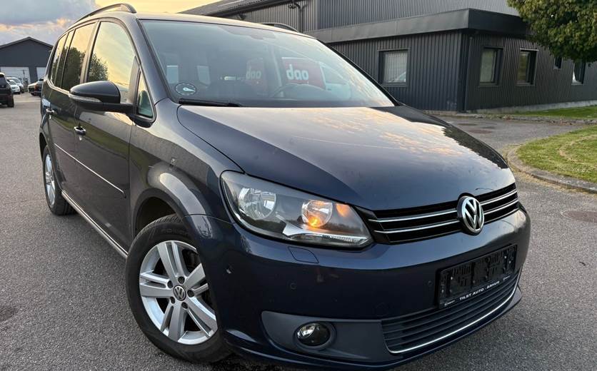 VW Touran 2,0 TDi 140 Comfortline DSG BM Van