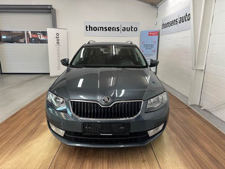 Skoda Octavia 1,6 TDi 105 Ambition Combi DSG