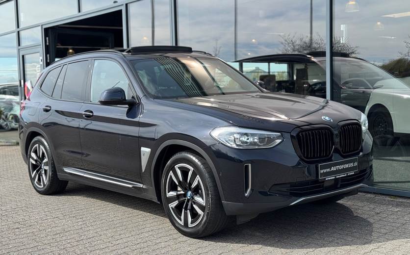 BMW iX3 Charged
