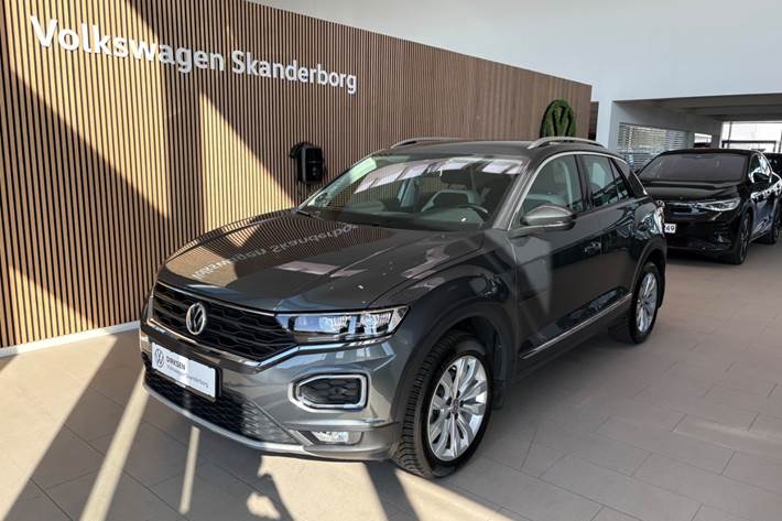Grå VW T-Roc fra 2020