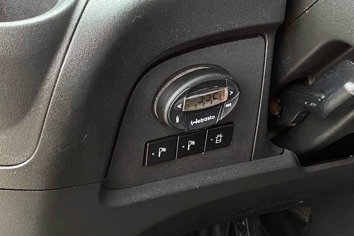 Hvid Iveco Daily fra 2020