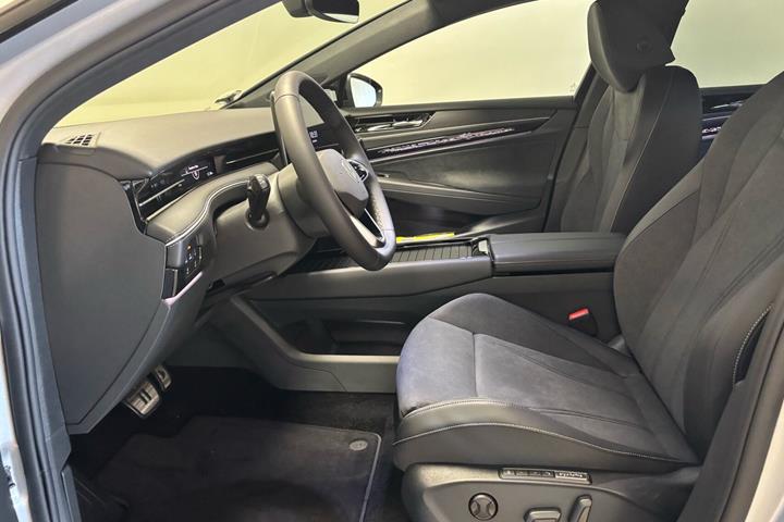 Sølv VW ID.7 fra 2026
