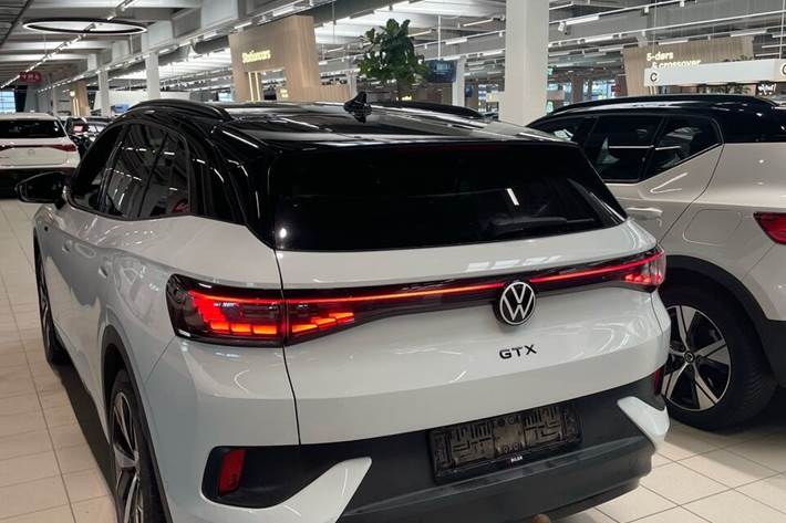 Hvid VW ID.4 fra 2023