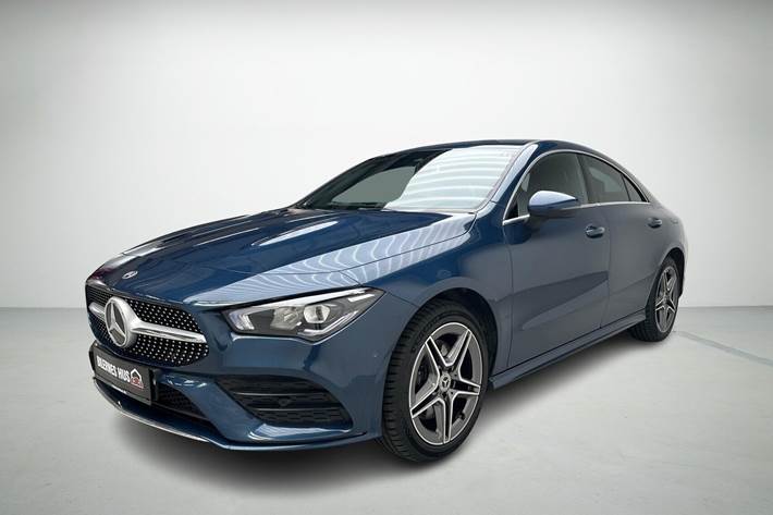 Blå Mercedes CLA250 e fra 2020