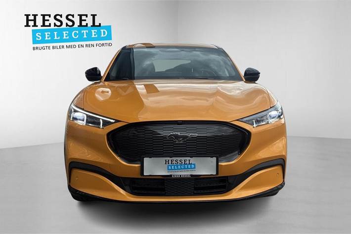 Orange Ford Mustang Mach-E fra 2024