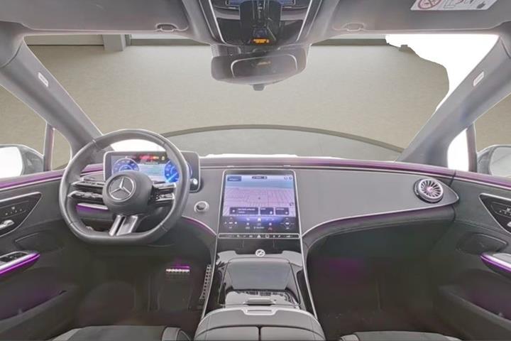 undefined Mercedes EQE300 fra 2023