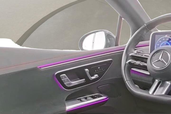 undefined Mercedes EQE300 fra 2023
