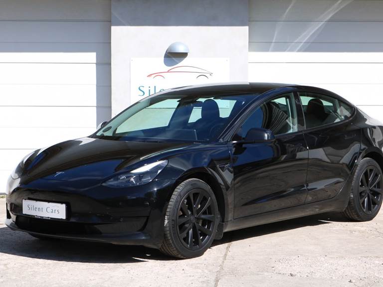Tesla Model 3 Standard Range+ RWD