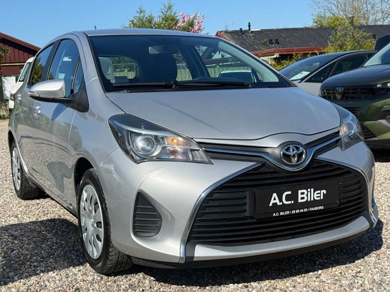 Toyota Yaris 1,3 VVT-i T2