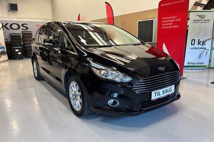 Sort Ford S-MAX fra 2015