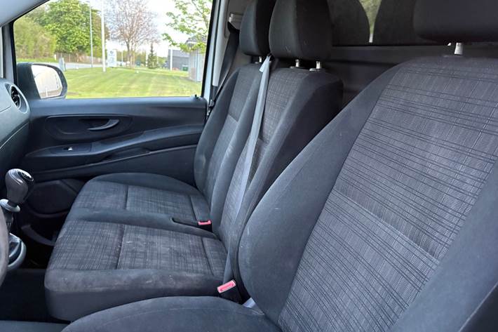Hvid Mercedes Vito 111 fra 2016