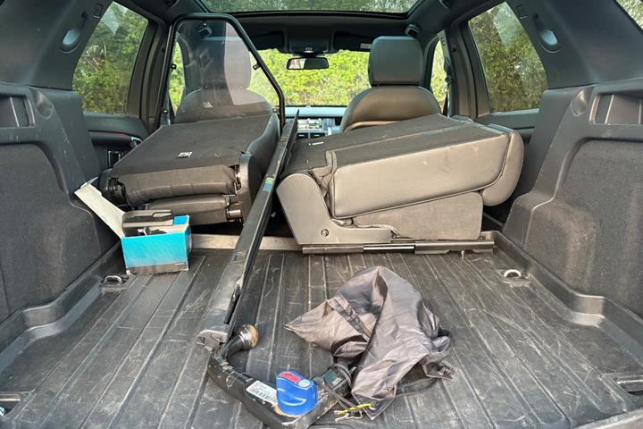 Sort Land Rover Discovery Sport fra 2016