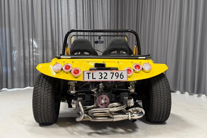 Gul VW Beach Buggy fra 1973 set udefra