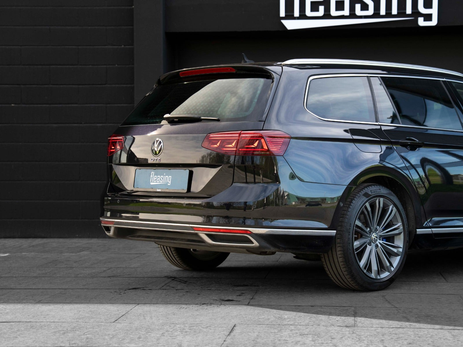 Sort VW Passat fra 2020