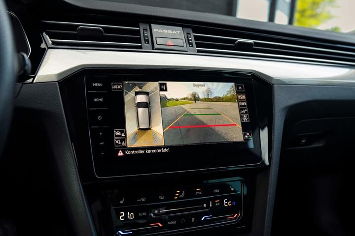 Sort VW Passat fra 2020