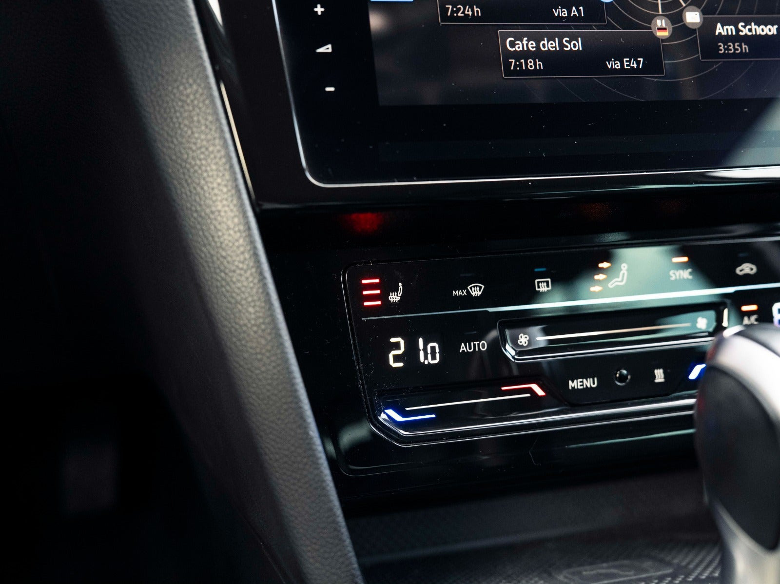 Sort VW Passat fra 2020