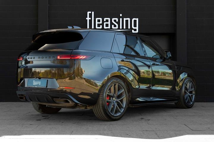 Sort Land Rover Range Rover sport fra 2023