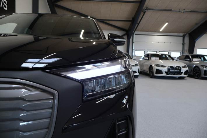 Sort Audi Q4 e-tron fra 2024