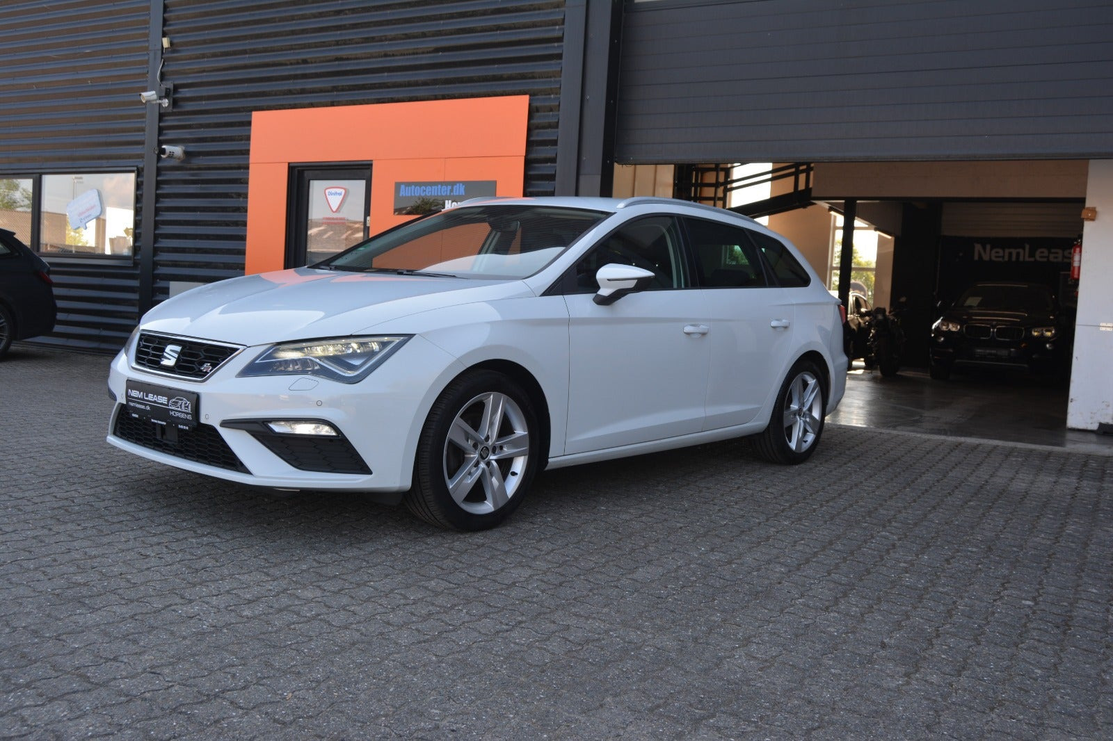Hvid Seat Leon fra 2019