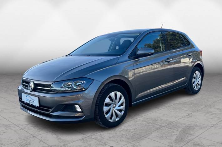 Gul VW Polo fra 2020 set udefra