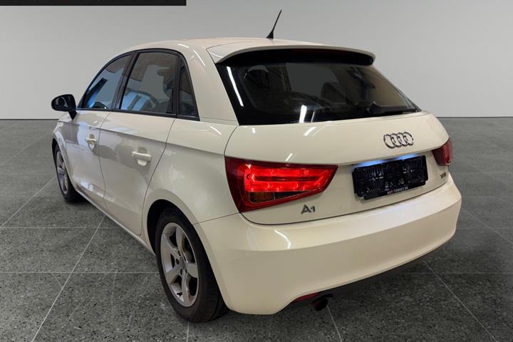 Hvid Audi A1 fra 2012