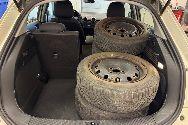 Hvid Audi A1 fra 2012