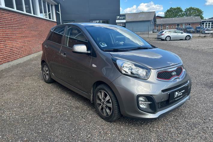 Orange Kia Picanto fra 2015