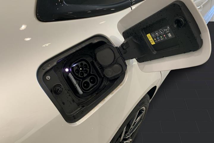 undefined BMW i4 fra 2025