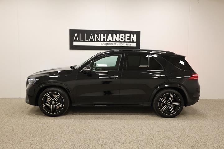 Sort Mercedes GLE350 de fra 2024
