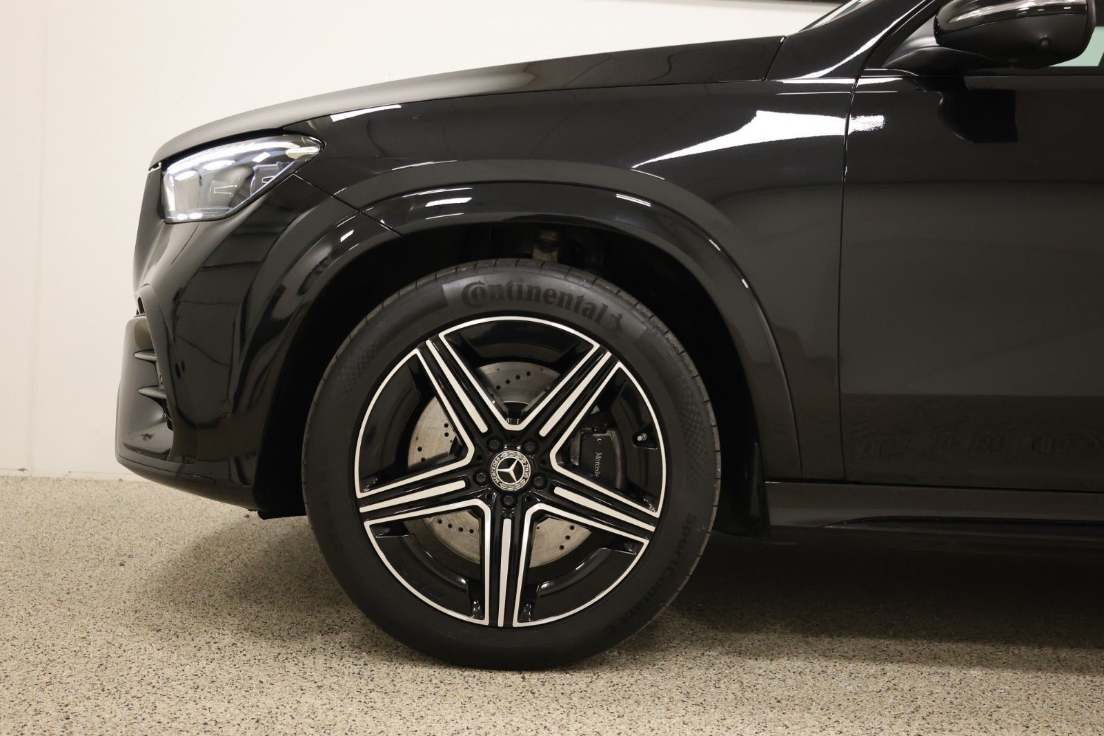 Sort Mercedes GLE350 de fra 2024