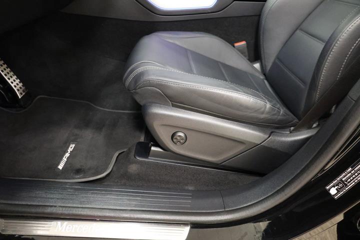 Sort Mercedes GLE350 de fra 2024