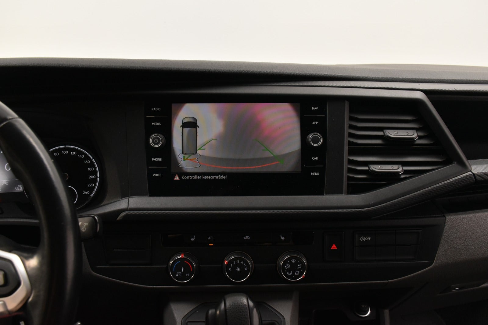 Blå VW Transporter fra 2022