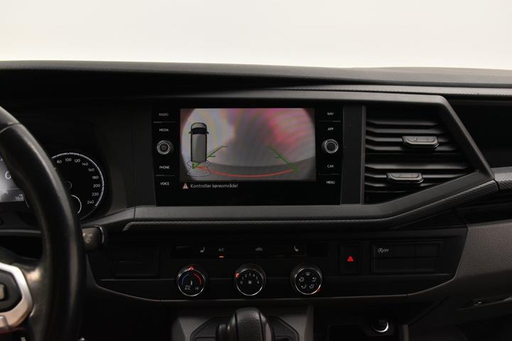 Blå VW Transporter fra 2022