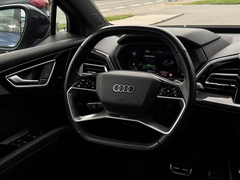 Audi Q4 e-tron 40 S-line