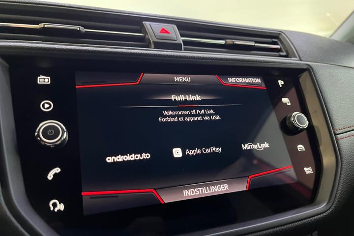 Rød Seat Arona fra 2019