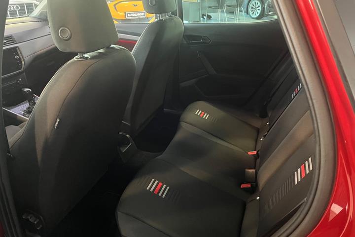 Rød Seat Arona fra 2019