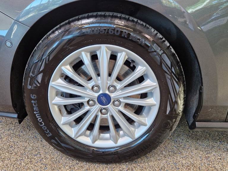 Ford Focus 1,0 EcoBoost Titanium stc.