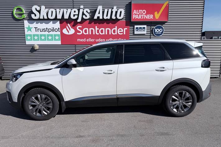 Hvid Peugeot 5008 fra 2018