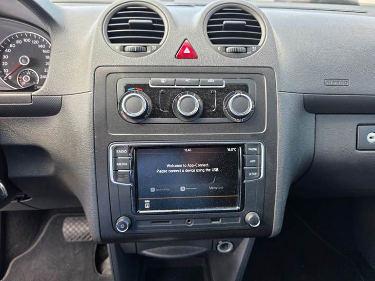 VW Caddy 1,6 TDi 102 Comfortline DSG BMT