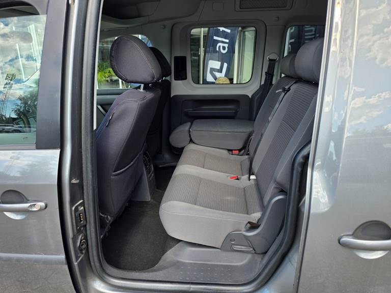 VW Caddy 1,6 TDi 102 Comfortline DSG BMT