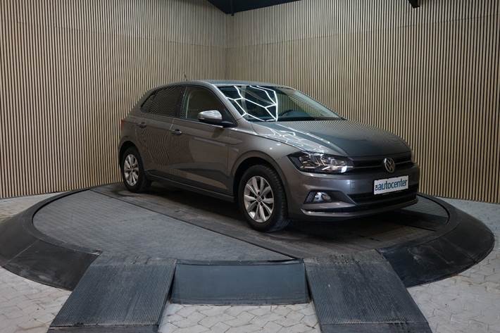Grå VW Polo fra 2019