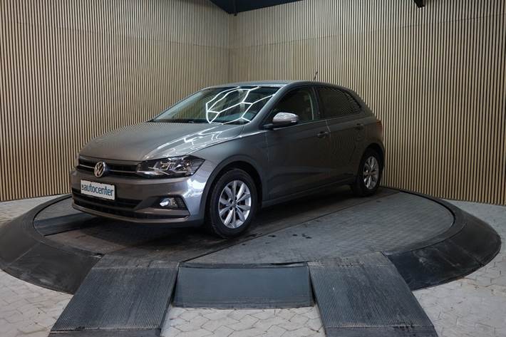 Grå VW Polo fra 2019