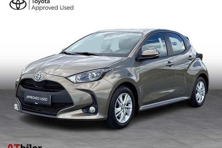 Bronze Toyota Yaris fra 2022