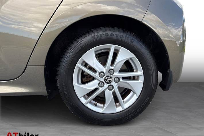 Bronze Toyota Yaris fra 2022
