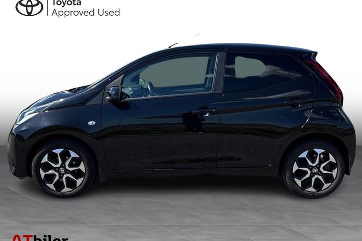Sort Toyota Aygo fra 2021