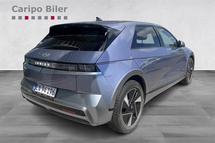 Blå Hyundai Ioniq 5 fra 2025