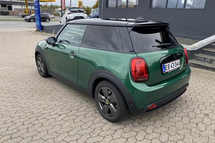 Grøn Mini Cooper fra 2022