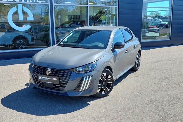 Grå Peugeot 208 fra 2024